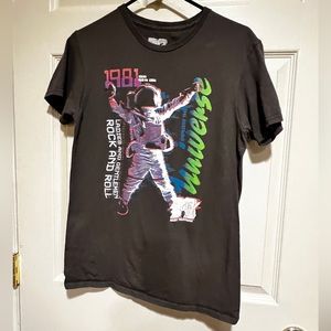3 for $20 Men’s or Unisex Small MTV T-shirt
